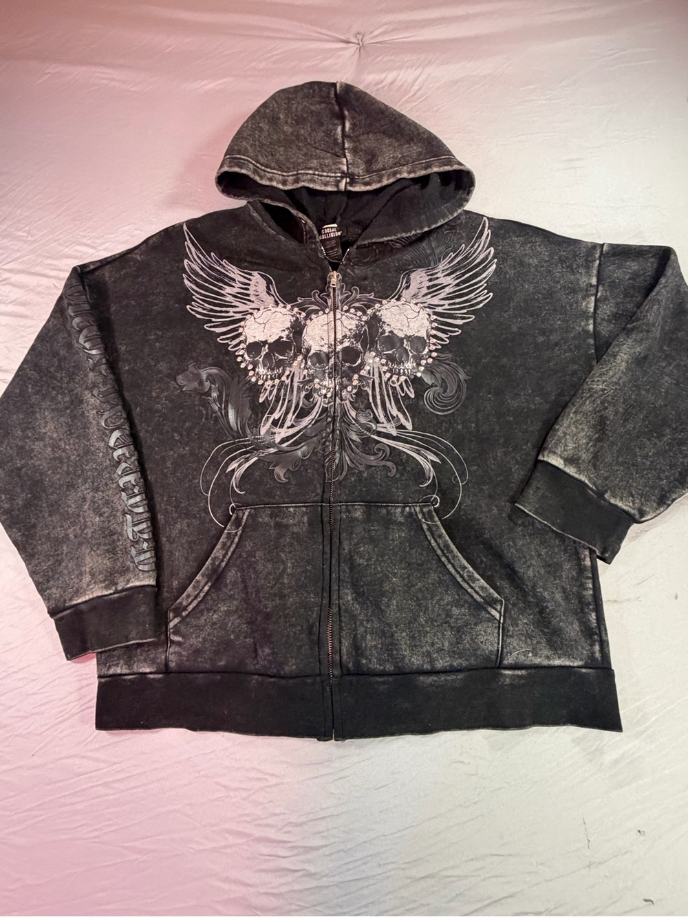 Social Collision Women’s Hoodie Full Zip Skulls Angel Wings  Size Large